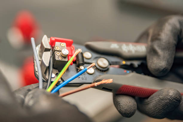 Best Local Electrician Companies  in San Carlos Park, FL